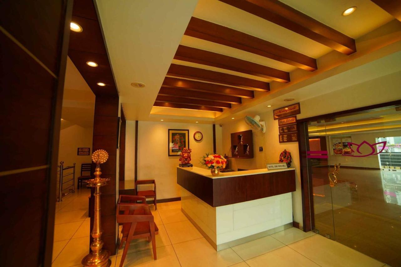 Lalitha Inn Гуруваюр Экстерьер фото